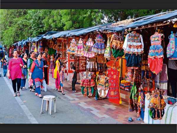 दुकानदारों पर यह फैसला भी लिया