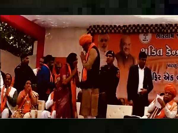 कांग्रेसियों ने किया हंगामा, भाजपाईयों ने मनाया जश्न