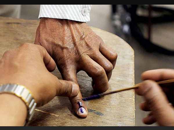 कितने पुरुष और कितनी महिला वोटर?