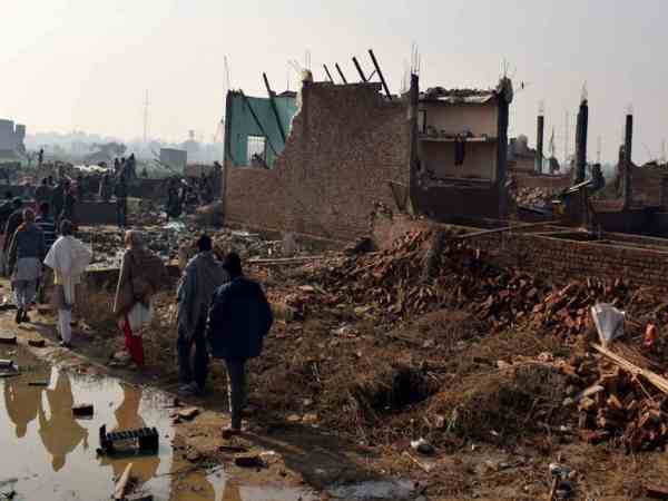houses collapse after heavy storm hits noida houses collapse after heavy storm hits noida