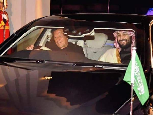 पाक के बाद सलमान भारत आएंगे। पाक के बाद सलमान भारत आएंगे।