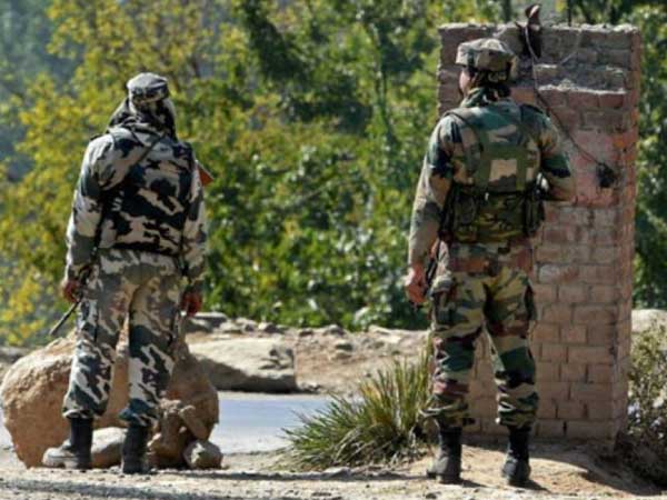 आतंकी मुदस्सिर अहमद खान की तलाश