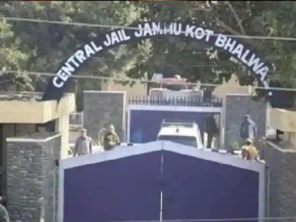 jammu kashmir government moves SC seeking transfer of 7 Pakistani terrorists from Jammu jail to Tihar jammu kashmir government moves SC seeking transfer of 7 Pakistani terrorists from Jammu jail to Tihar