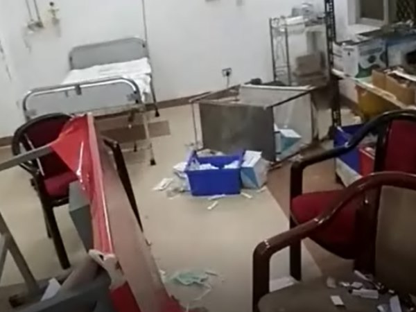 डॉक्टर से भिड़ गये तीमारदार