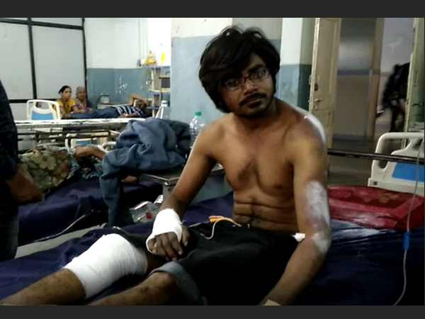 9 बजे से 12 बजे तक आफत में फंसा रहा