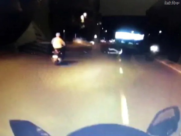 high speed car hits two bike, 2 brothers deaths high speed car hits two bike, 2 brothers deaths