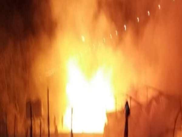 gandhinagar, fire broke out, Gujarat, Statue of Unity, fire broke out near Statue of Unity, fire incident, World Tallest Statue, fire near the Statue of Unity, गुजरात, स्टैच्यू ऑफ यूनिटी, स्टैच्यू ऑफ यूनिटी के पास आग gandhinagar, fire broke out, Gujarat, Statue of Unity, fire broke out near Statue of Unity, fire incident, World Tallest Statue, fire near the Statue of Unity, गुजरात, स्टैच्यू ऑफ यूनिटी, स्टैच्यू ऑफ यूनिटी के पास आग