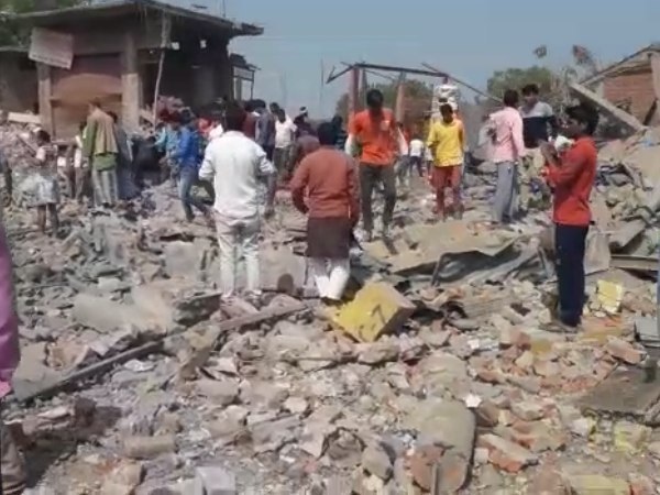 थाना और चौकी प्रभारी सस्पेंड