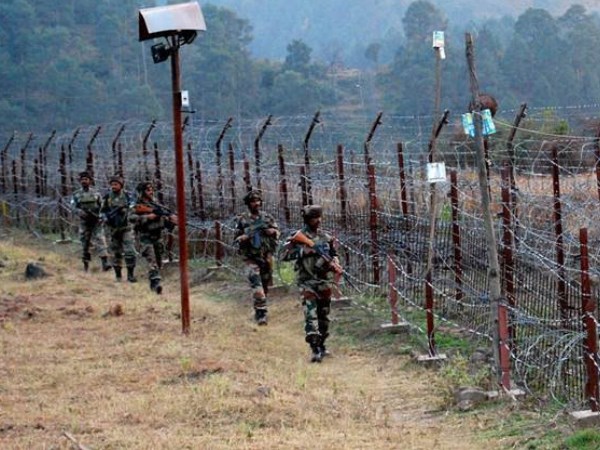 भारत ने पाकिस्तान की पांच पोस्टों को निशाना बनाते हुए गोलीबारी की है