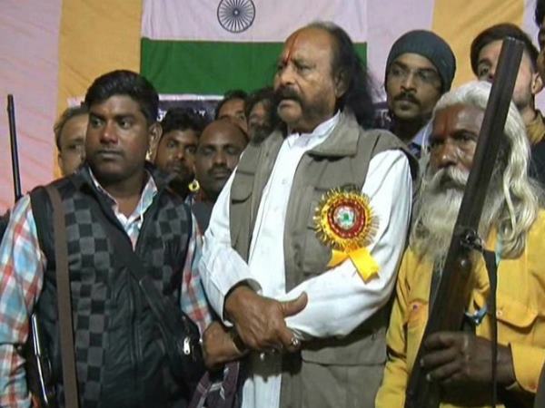 देश के बागी नहीं हैं