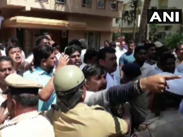 karnataka audio tape controversy Stones pelted at BJP MLA Preetham Gowda residence allegedly by JDS workers over remark against HD Deve Gowda karnataka audio tape controversy Stones pelted at BJP MLA Preetham Gowda residence allegedly by JDS workers over remark against HD Deve Gowda
