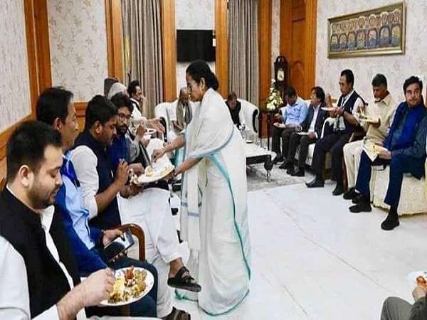 कोलकाता में इकट्ठा हुए थे 23 दलों के नेता