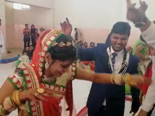 हाय-हैलो से हुई शुरुआत I LOVE YOU तक पहुंची