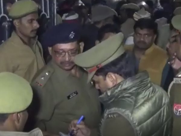 lekhpal shot dead in uttar pradesh mau lekhpal shot dead in uttar pradesh mau
