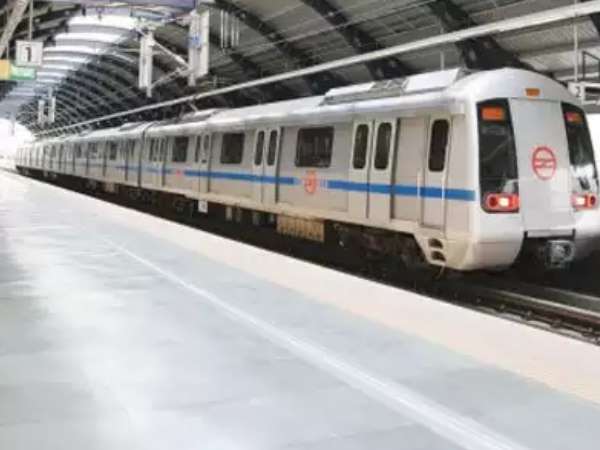 Injured man enters Rajendra Place metro station for help on Sunday night Injured man enters Rajendra Place metro station for help on Sunday night