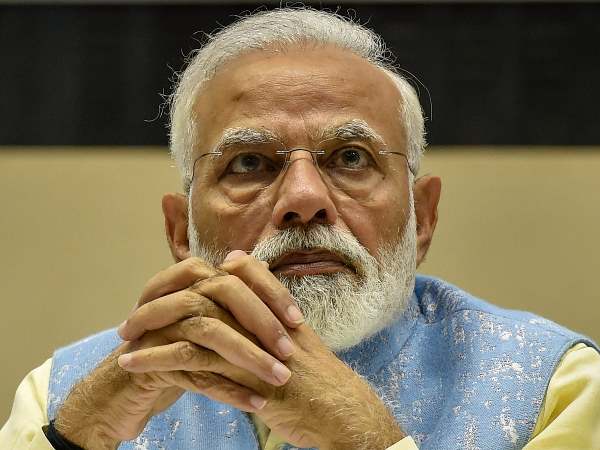 सबसे बड़ी वीडियो कॉन्फ्रेंस कर क्या मोदी ने गलत किया? सबसे बड़ी वीडियो कॉन्फ्रेंस कर क्या मोदी ने गलत किया?