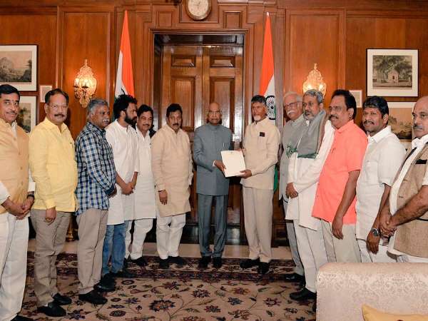 N Chandrababu Naidu led delegation met President Ram Nath Kovind regarding Andhra Pradesh special status N Chandrababu Naidu led delegation met President Ram Nath Kovind regarding Andhra Pradesh special status