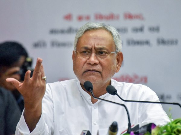 शेल्टर होम केस में बुरे फंसे नीतीश, क्या देना होगा इस्तीफा? शेल्टर होम केस में बुरे फंसे नीतीश, क्या देना होगा इस्तीफा?
