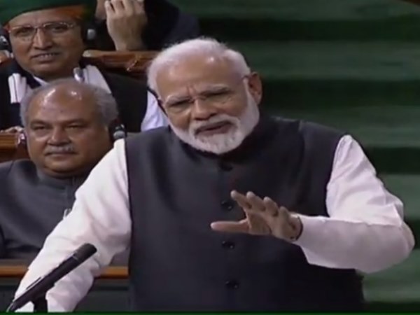 मोदी की आलोचना करते-करते देश की आलोचना कर रहा विपक्ष