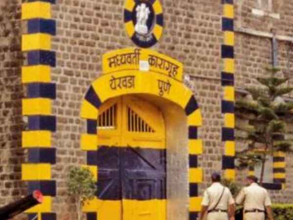 येरवडा पुलिस ने दर्ज की रिपोर्ट