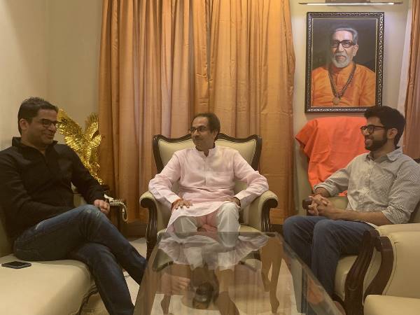 ठाकरे पिता-पुत्र से नेता नहीं, पॉलिटिकल एजेंट की मुलाकात