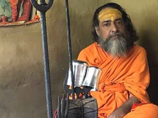 पांच-पांच करोड़ रुपये की मांग