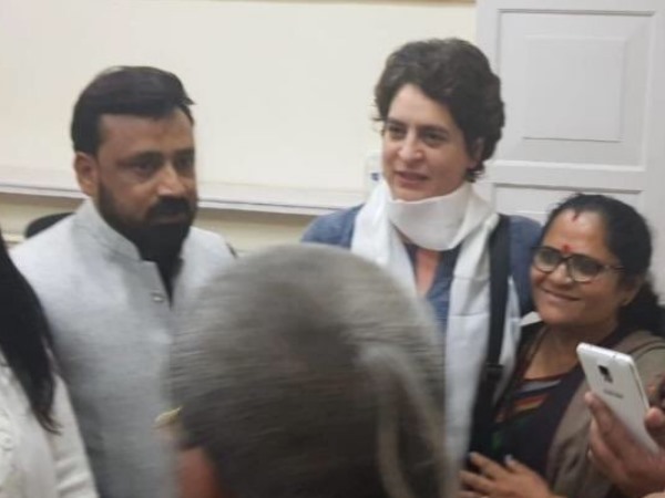 'प्रियंका गांधी आई हैं, नई रोशनी लाई हैं'