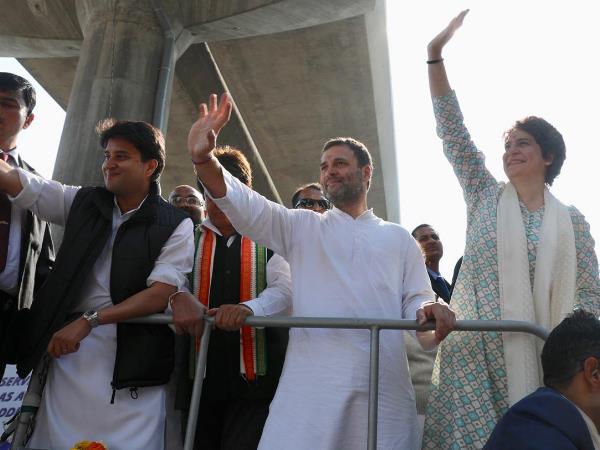 महासचिव बनने के बाद लखनऊ में प्रियंका गांधी का पहला रोड शो