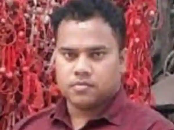 बूढ़े मां-बाप का अकेला सहारा थे मनोज