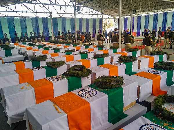 जेल में बंद कैदियों ने प्रशासन को लिखा पत्र