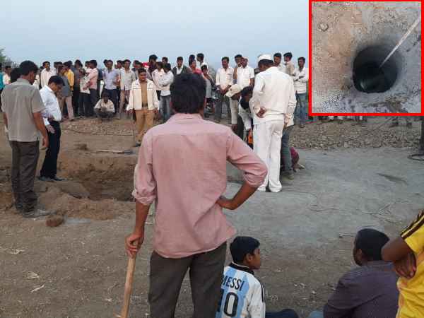 10 से 15 फीट पर फंस गया था बच्चा