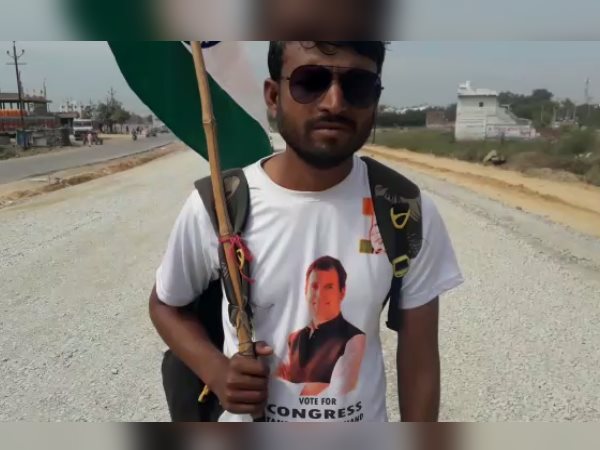 rahul gandhi fan sanjya roshan bagre nagpur to delhi rahul gandhi fan sanjya roshan bagre nagpur to delhi