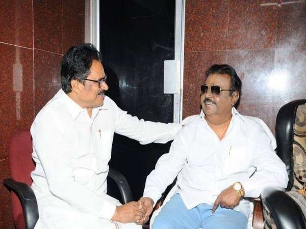 Thirunavukkarasar meets Vijayakanth after dmk congress alliance in Tamil Nadu Thirunavukkarasar meets Vijayakanth after dmk congress alliance in Tamil Nadu