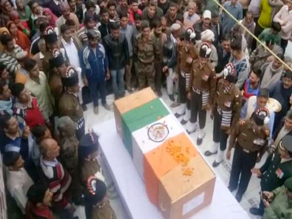 कुछ गलत तत्वों की वजह से से तनाव
