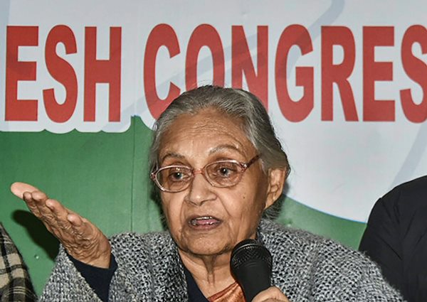 अनशन पर उठ रहे थे सवाल