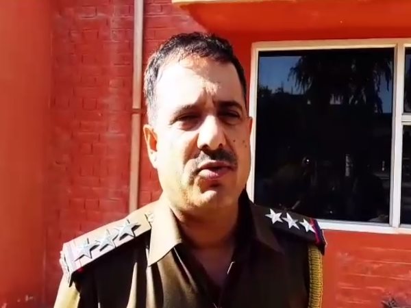 चतुर्थ श्रेणी कर्मचारी ने दर्ज करवाया मामला