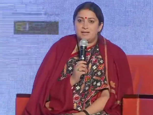smriti irani gave credit of returning of wing commander abhinandan varthaman to pm narendra modi smriti irani gave credit of returning of wing commander abhinandan varthaman to pm narendra modi