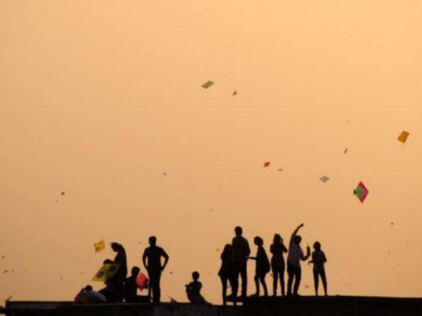 झटका लगते ही बिजली के तारों पर गिरा आाजाद