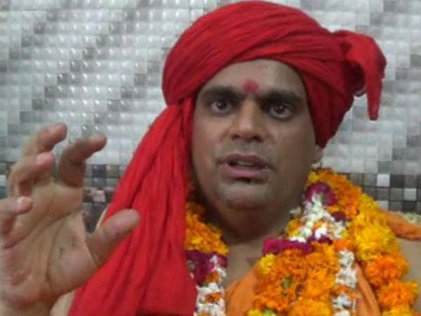केरल में बाढ़ के दौरान भी दिया था विवादित बयान