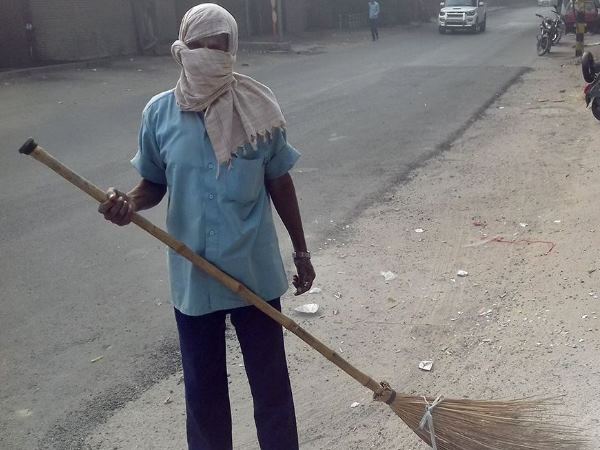 4600 application for 14 posts of sweeper in tamil nadu assembly, mba holders applied 4600 application for 14 posts of sweeper in tamil nadu assembly, mba holders applied
