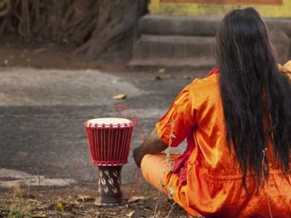 तांत्रिक ने उस पर भूत प्रेत का साया बताया