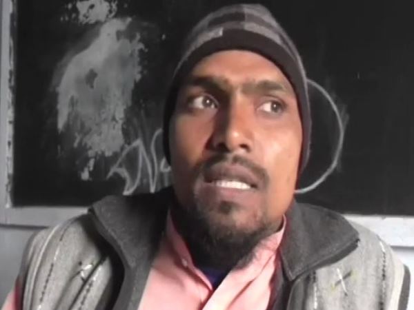 teacher in bihar got attacked by people as he denied to say vande matram teacher in bihar got attacked by people as he denied to say vande matram