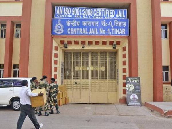 तिहाड़ के मोबाइल जैमर के बावजूद कैसे हुई वीडियो कॉल