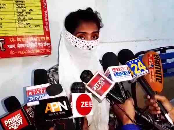 'बड़ी बहन ने मुझे इस दलदल में धकेला'
