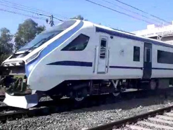Railway Minister Piyush Goyals tweet featuring a video of Indias fastest train Railway Minister Piyush Goyals tweet featuring a video of Indias fastest train