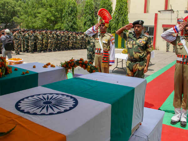 हमले में 44 जवानों की जान गई