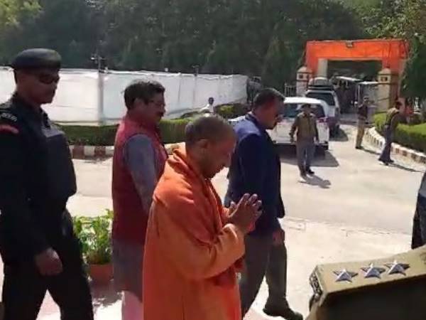 आर्थिक मदद की घोषणा कर चुके हैं सीएम