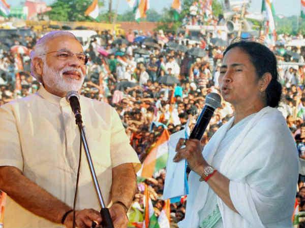 पीएम मोदी पर हमलावर