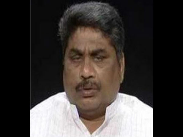 Telugu Desam Party MLA Modugula Venugopala Reddy tenders his resignation to Andhra Pradesh assembly speaker Telugu Desam Party MLA Modugula Venugopala Reddy tenders his resignation to Andhra Pradesh assembly speaker