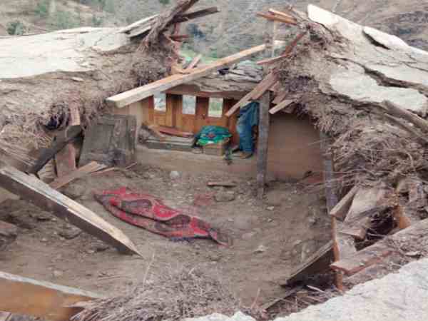 three people in family died after house collapse three people in family died after house collapse